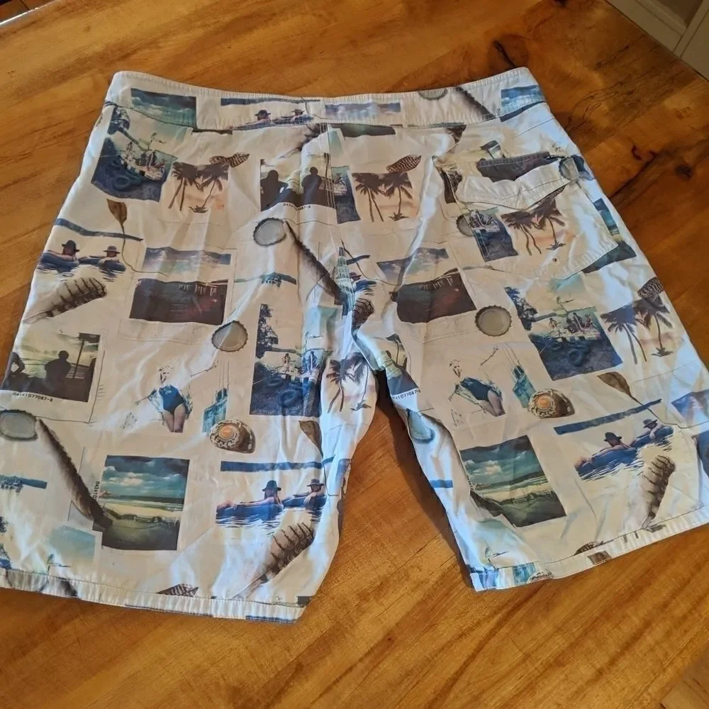 Volcom Montage board shorts surf swim size 38